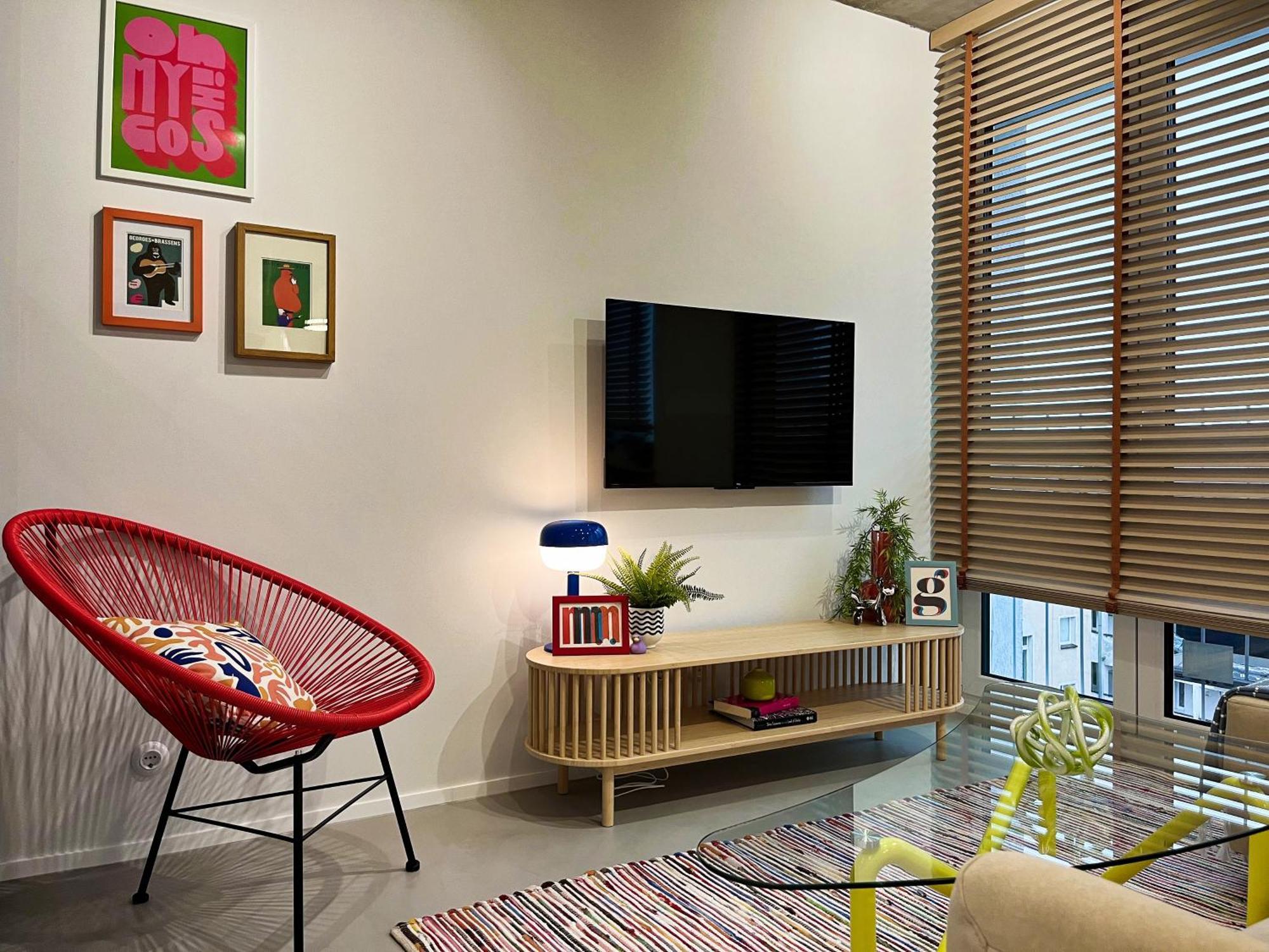 Apartment Funky Vibes - Wyszynskiego 55 - Self Check-in 24h - Free Parking *